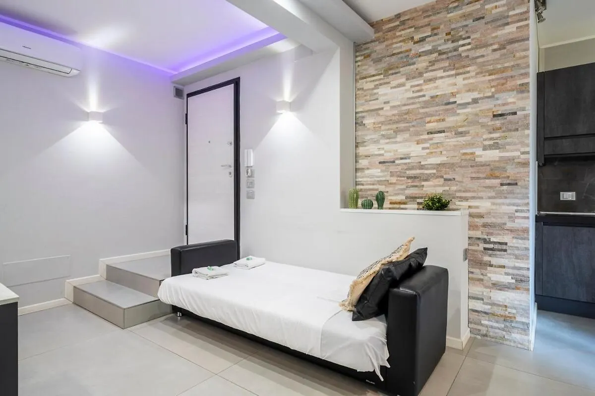 New - 2 Min Metro Batoni - Luxury Apt Con Posto Auto Floransa Daire