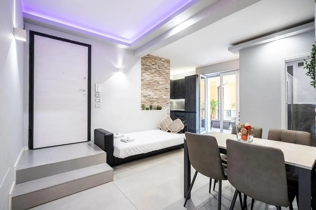 New - 2 Min Metro Batoni - Luxury Apt Con Posto Auto Floransa İtalya