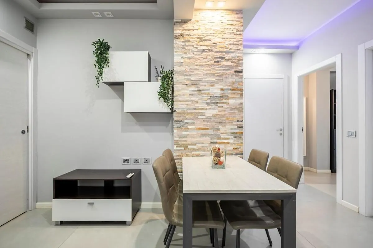 Apartment New - 2 Min Metro Batoni - Luxury Apt Con Posto Auto Florence